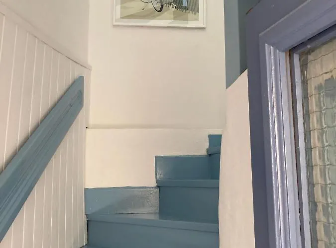 La Petite Maison Bleue Hébergement de vacances *